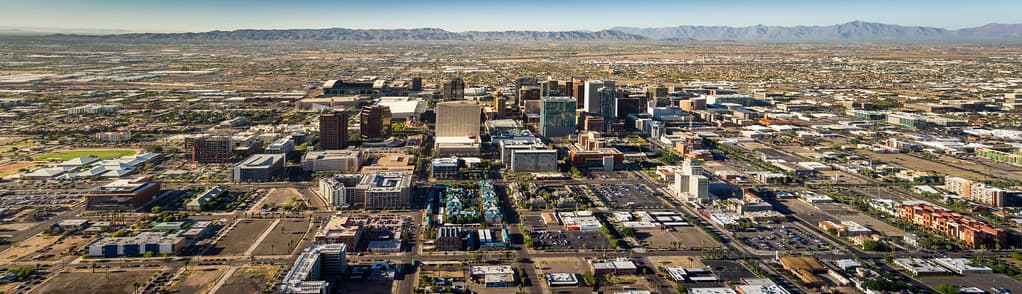 Phoenix, AZ skyline